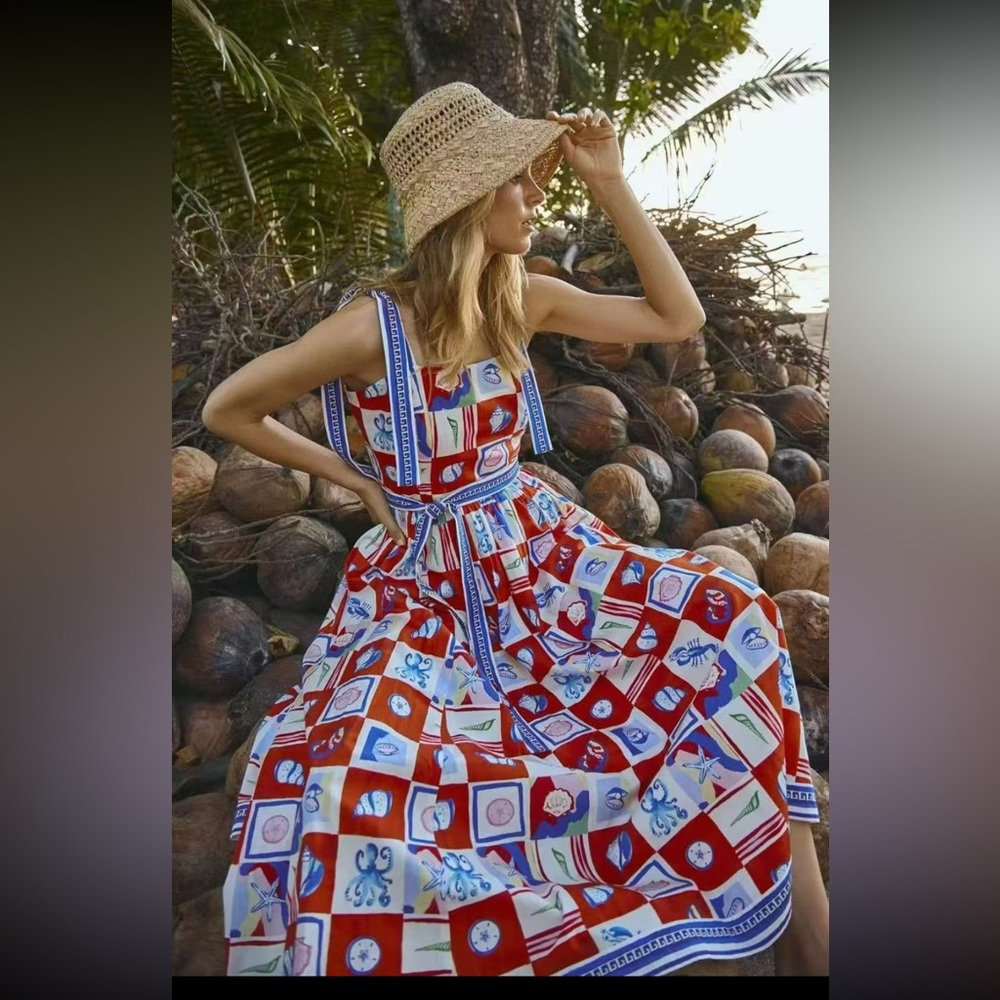 Hunter Bell Quincy Dress Sea Tiles
Maxi - Colorful Geometric Print